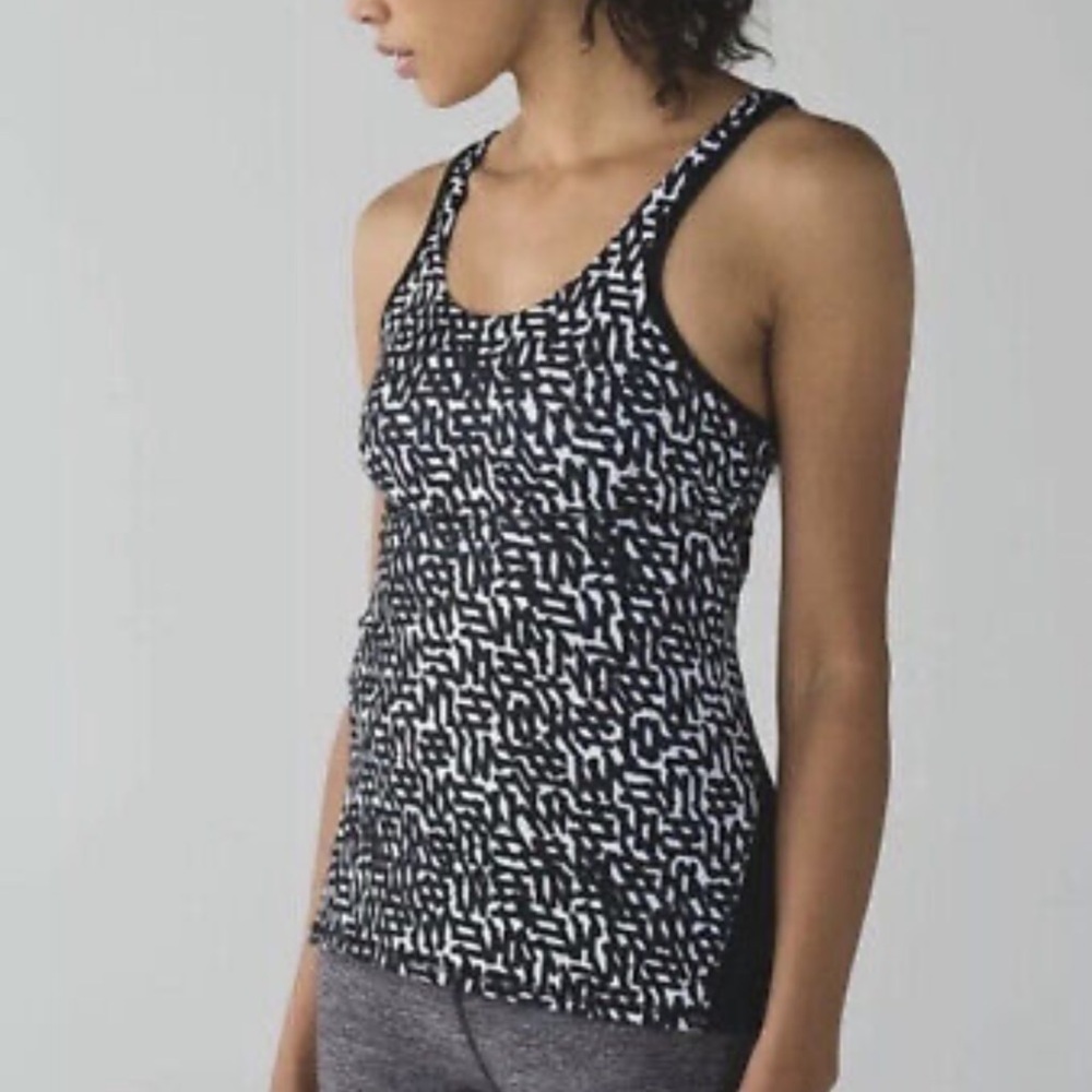 Lululemon tank size 4 in excellent condition​